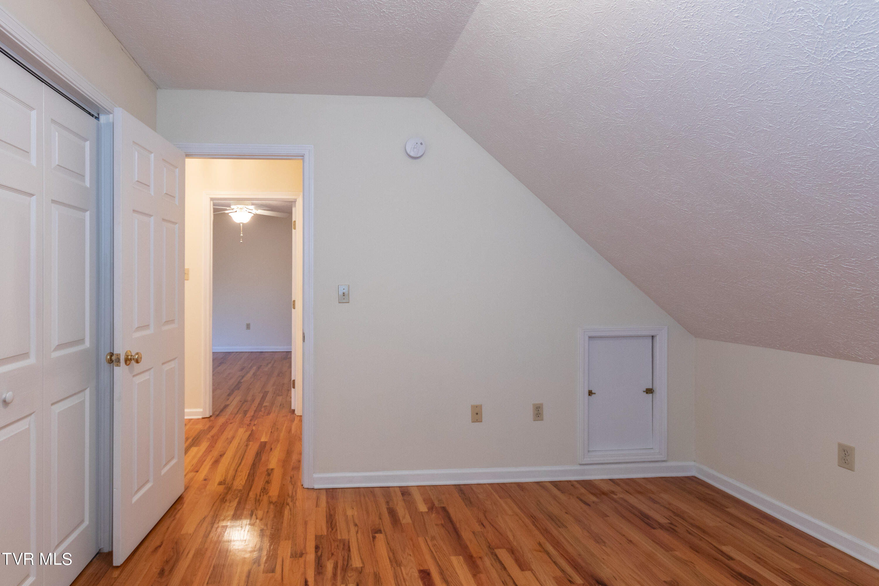 Abingdon, Virginia 24211, United States, 3 Bedrooms Bedrooms, ,2 BathroomsBathrooms,Residential,Pending,47545