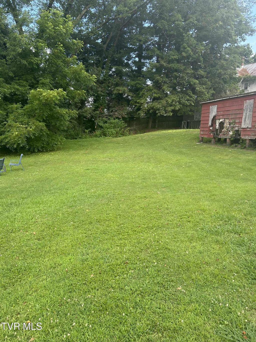 Photo of 199 Maple Avenue, Big Stone Gap, VA 24219 (MLS # 9989732)