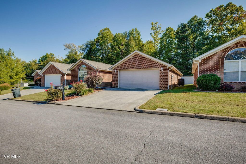 Photo of 253 Crockett Drive #., Church Hill, TN 37642 (MLS # 9985989)