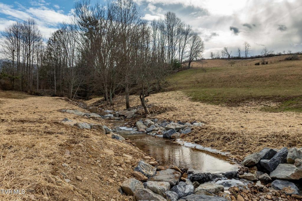 Photo of Tbd Stout Branch Road, Mountain City, TN 37683 (MLS # 9990661)
