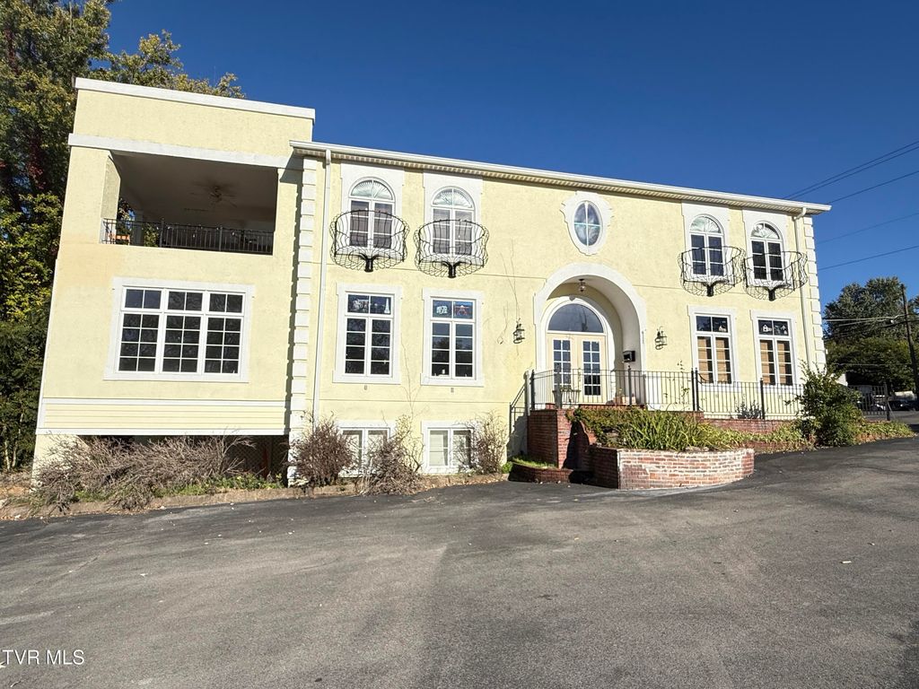 Photo of 411 Bemberg Road, Elizabethton, TN 37643 (MLS # 9987564)