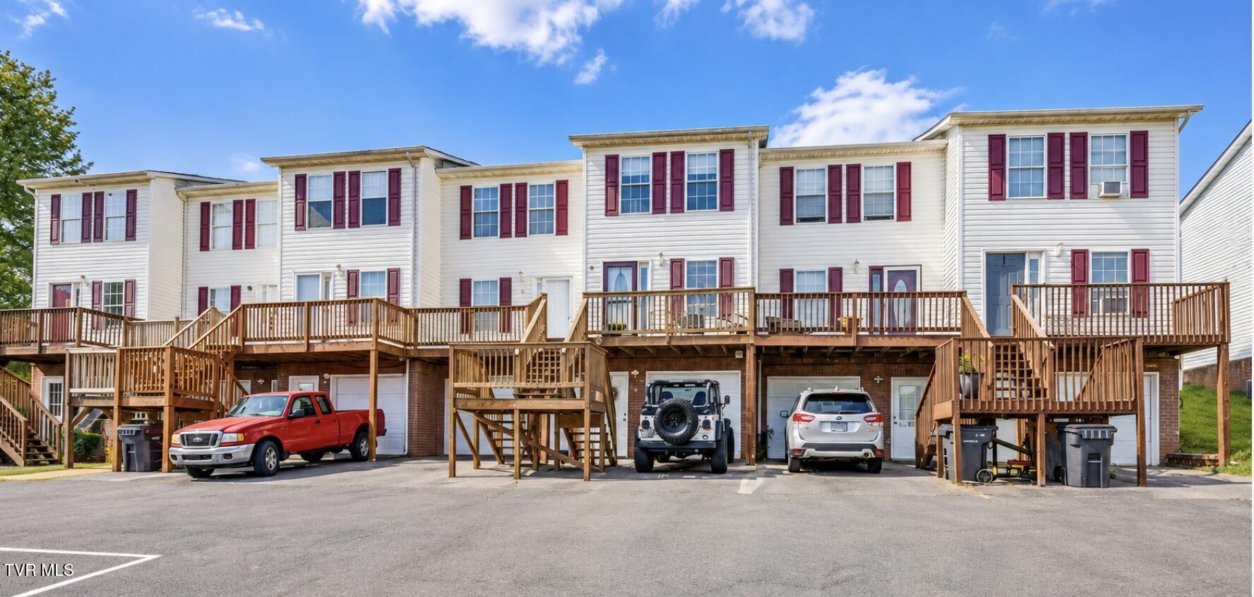 41 Tulip Grove Apt 4