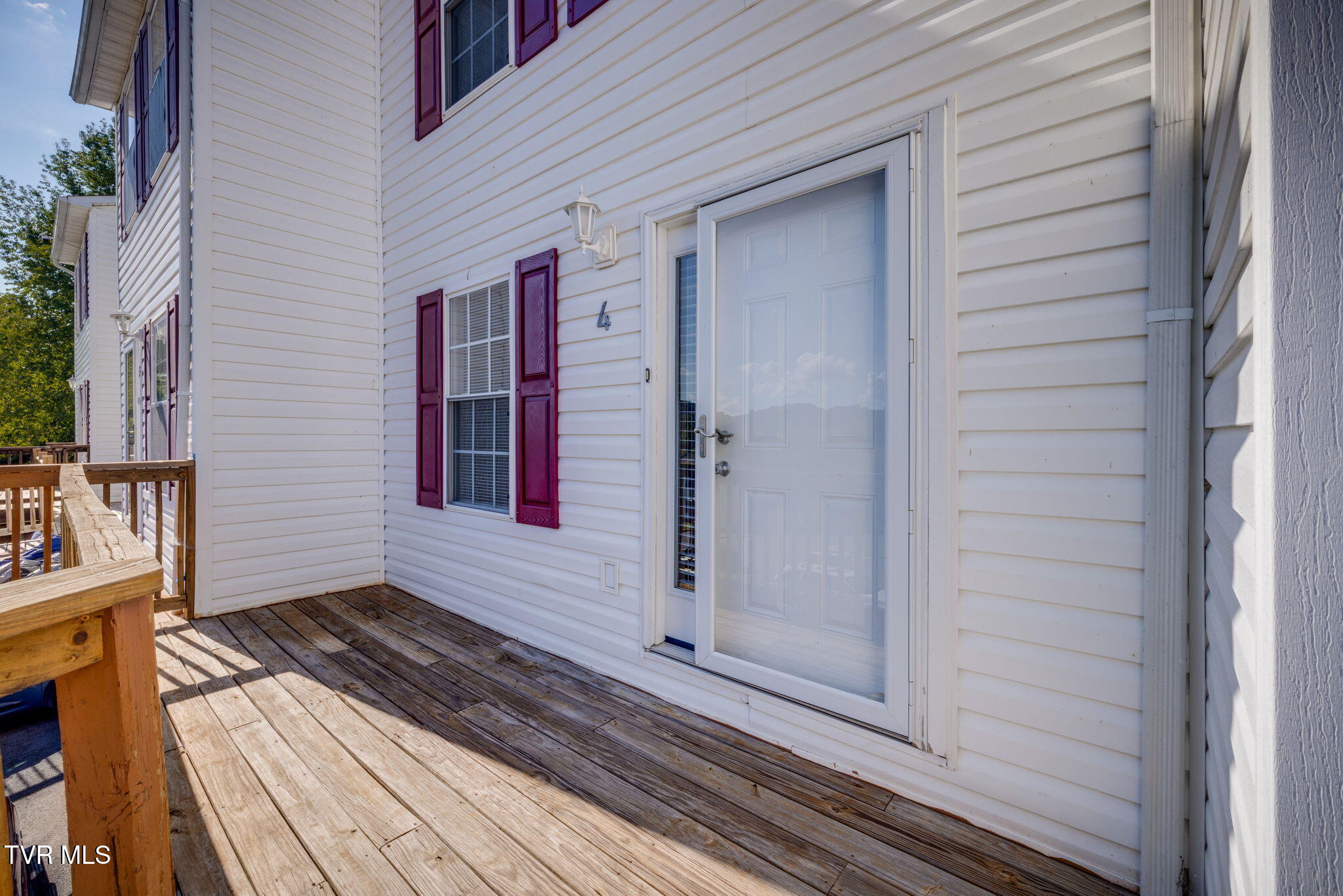 41 Tulip Grove Apt 4