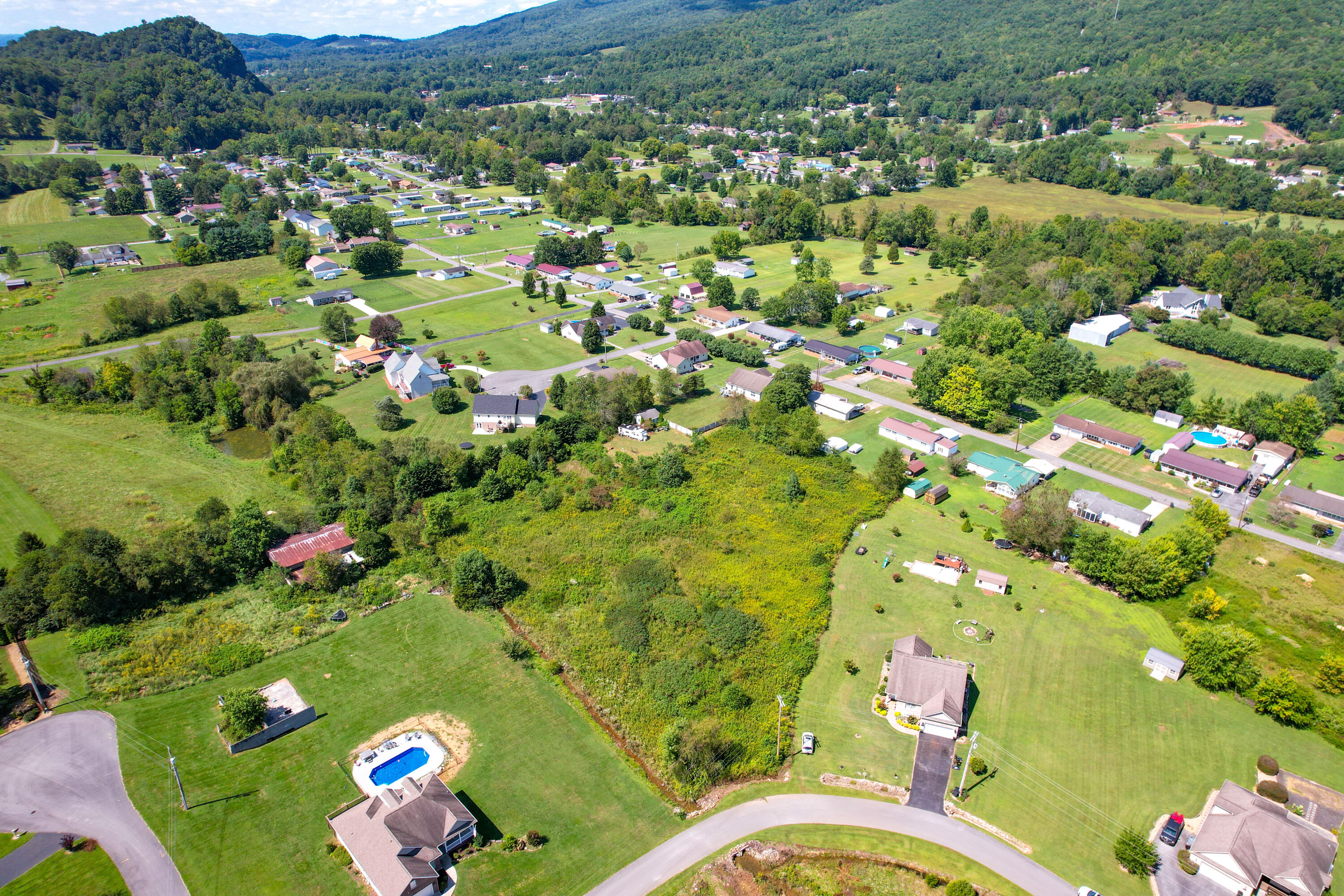 412 Brookside Drive, Elizabethton, Tennessee image 11