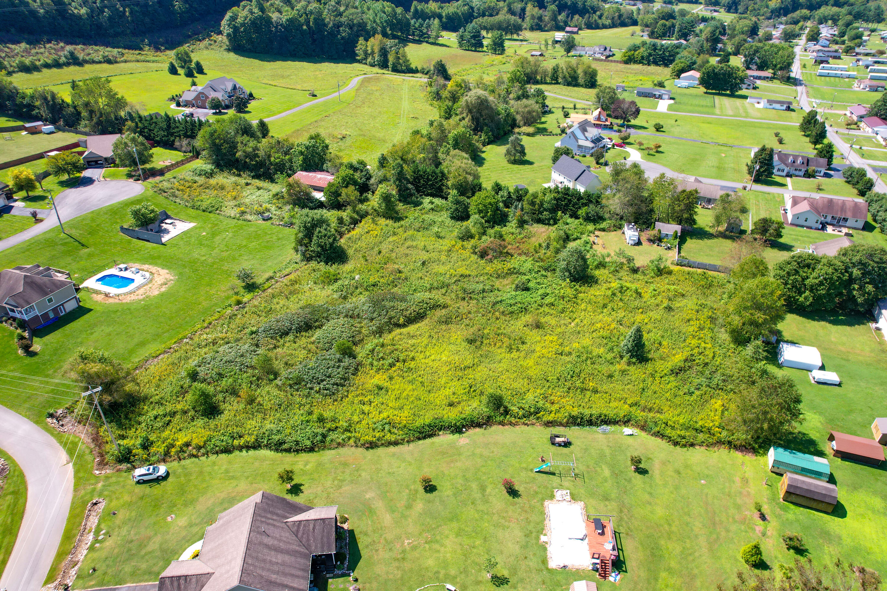 412 Brookside Drive, Elizabethton, Tennessee image 1