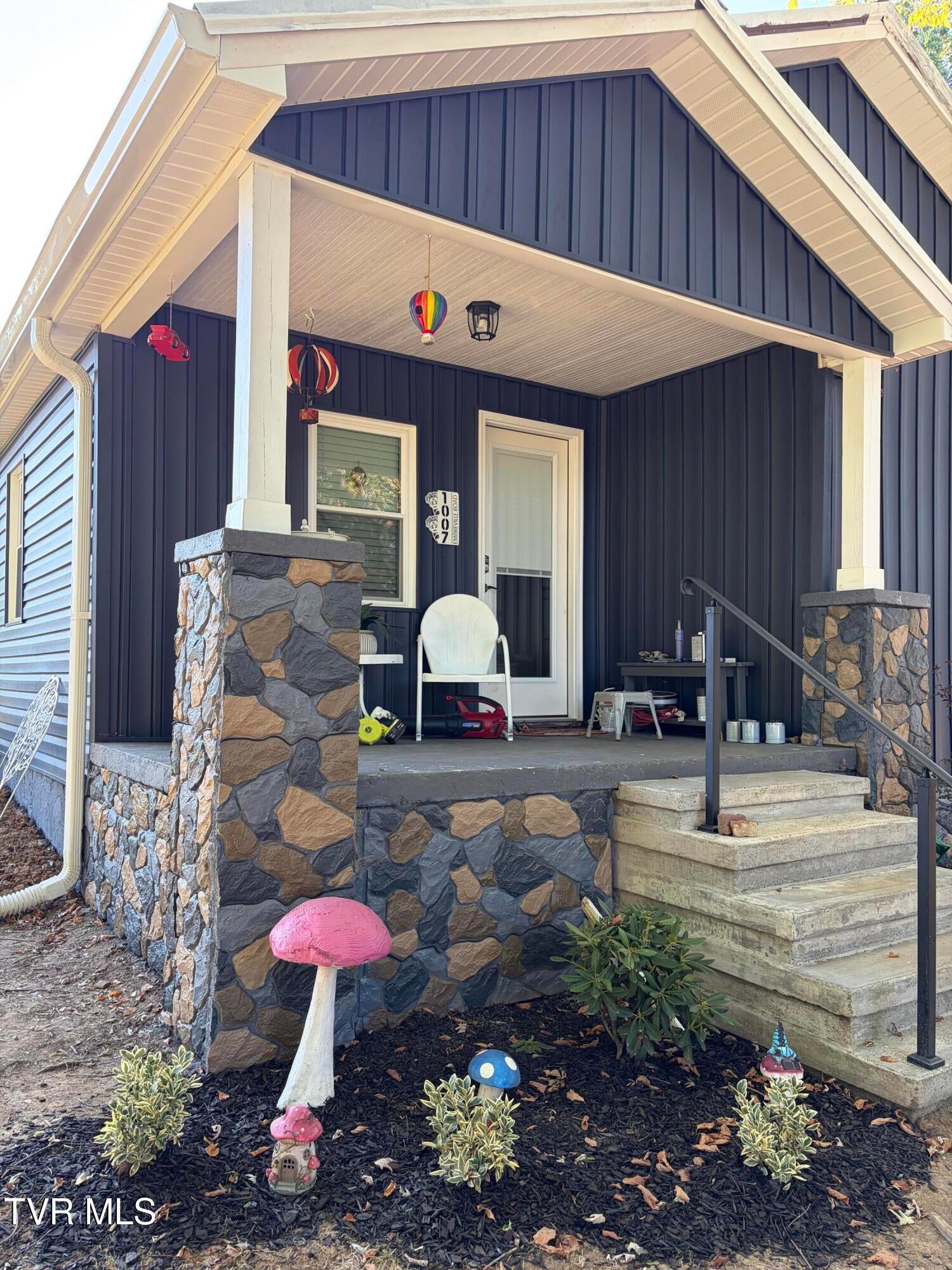 1007 Embreville Road