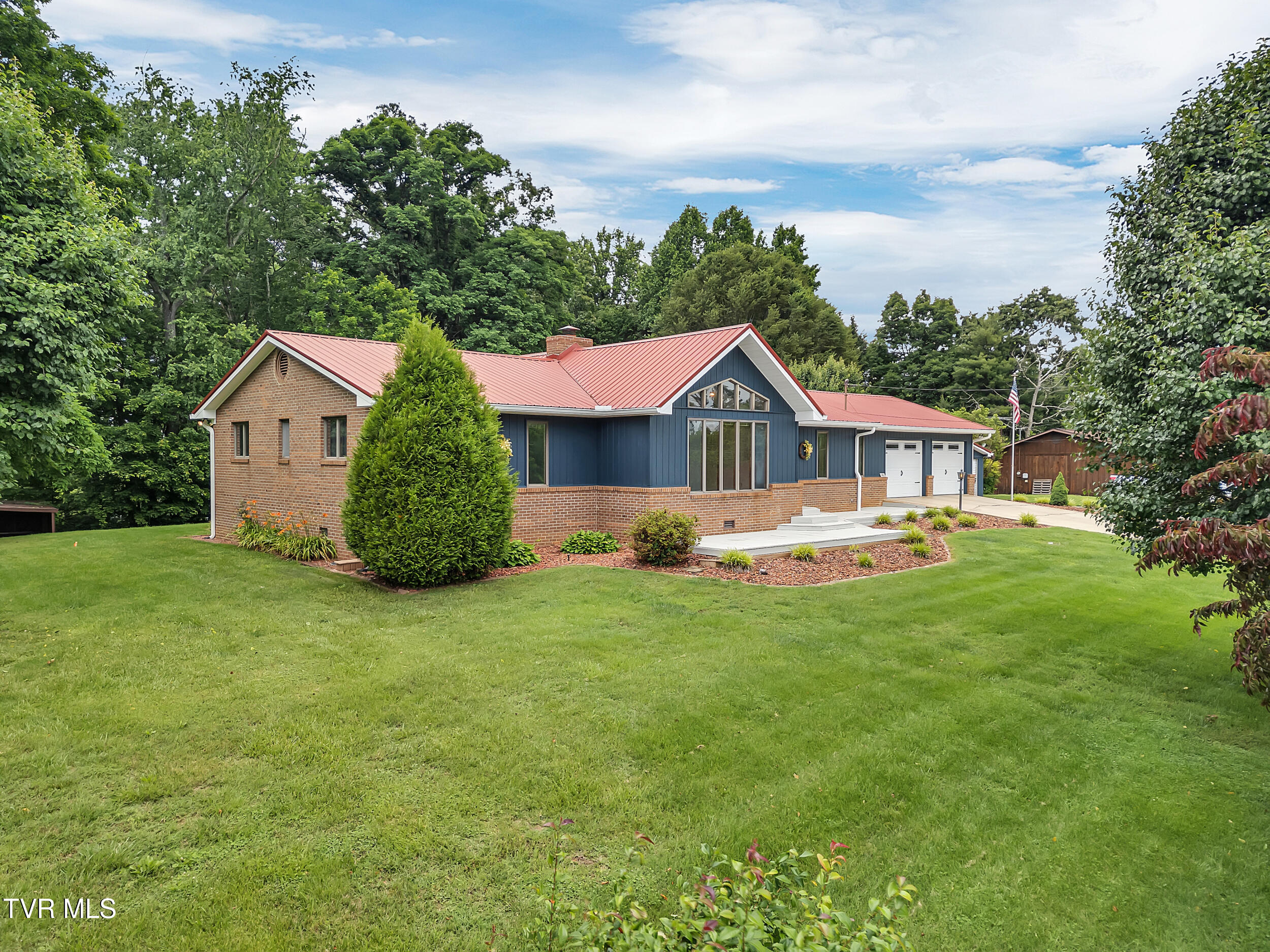 385 Lori Circle, Chuckey, Tennessee image 2