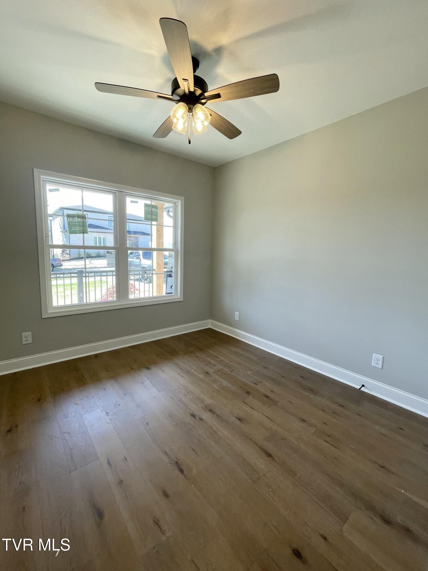 4050 Maize Place, Piney Flats, Tennessee image 18