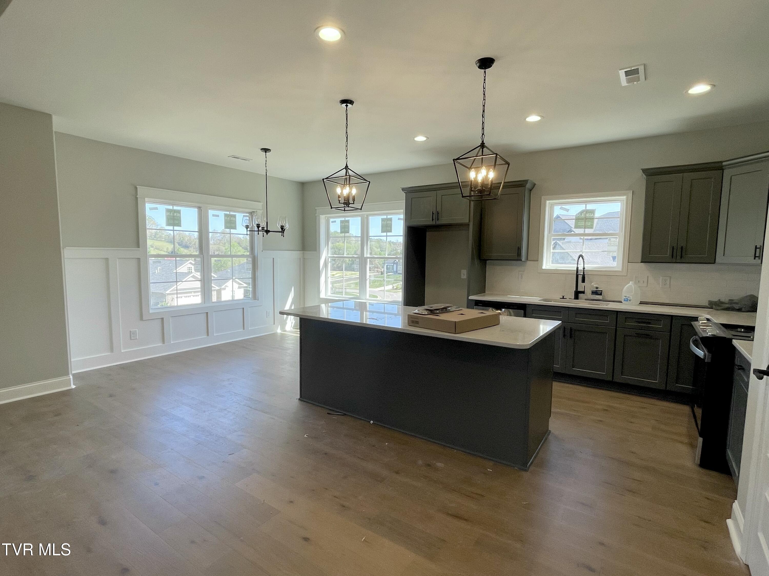 4050 Maize Place, Piney Flats, Tennessee image 10