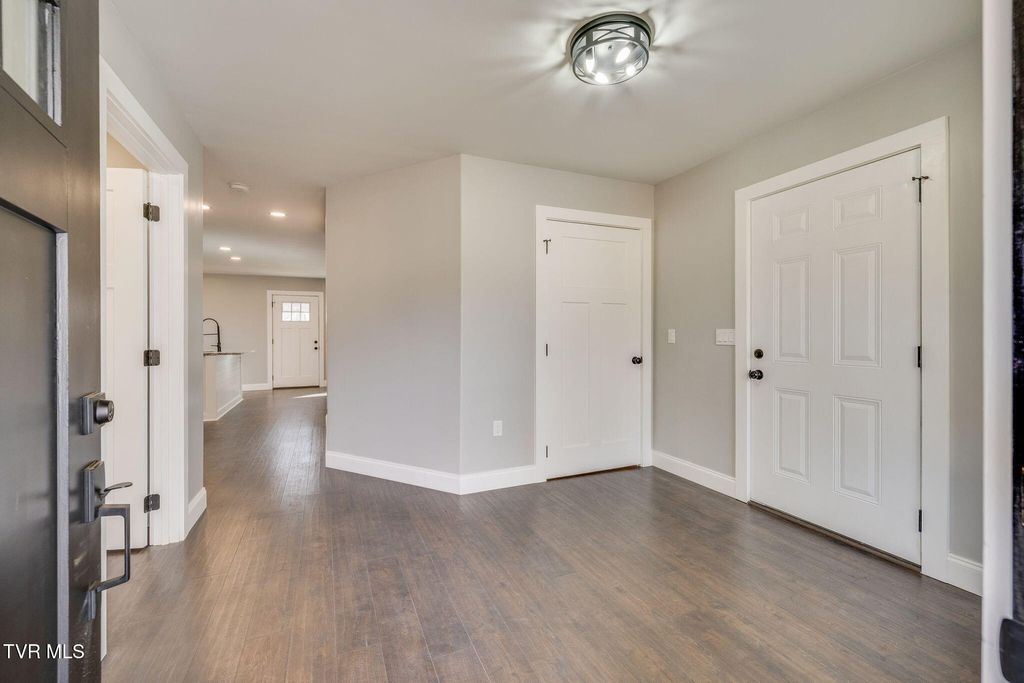 Photo of 173 Hall Road, Jonesborough, TN 37659 (MLS # 9993380)