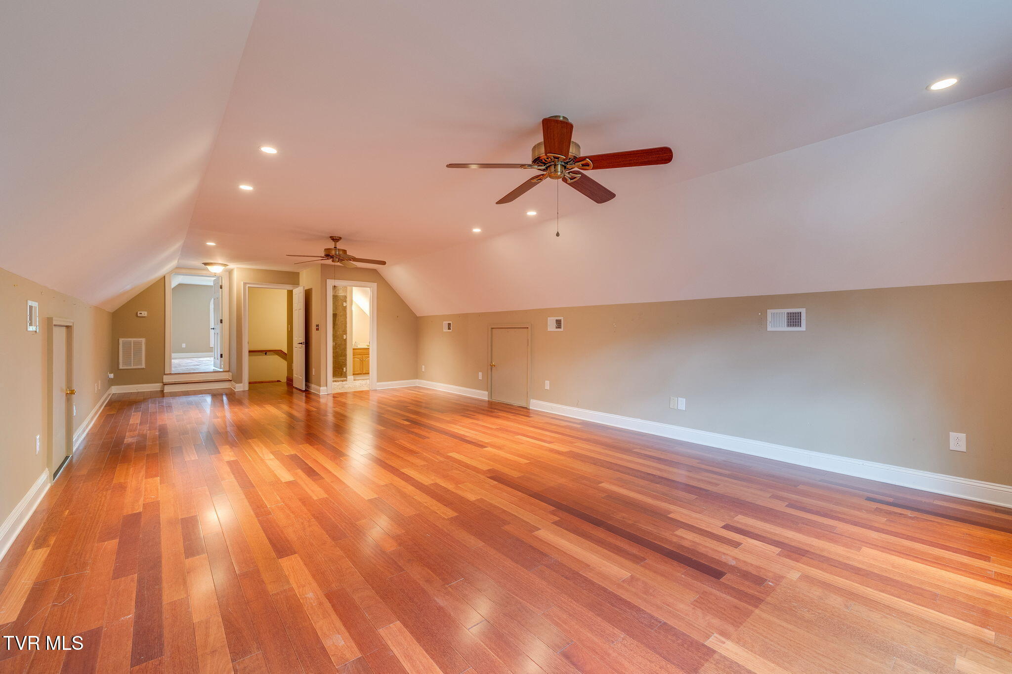 2164 Dave Buck Road, Johnson City, Tennessee image 42