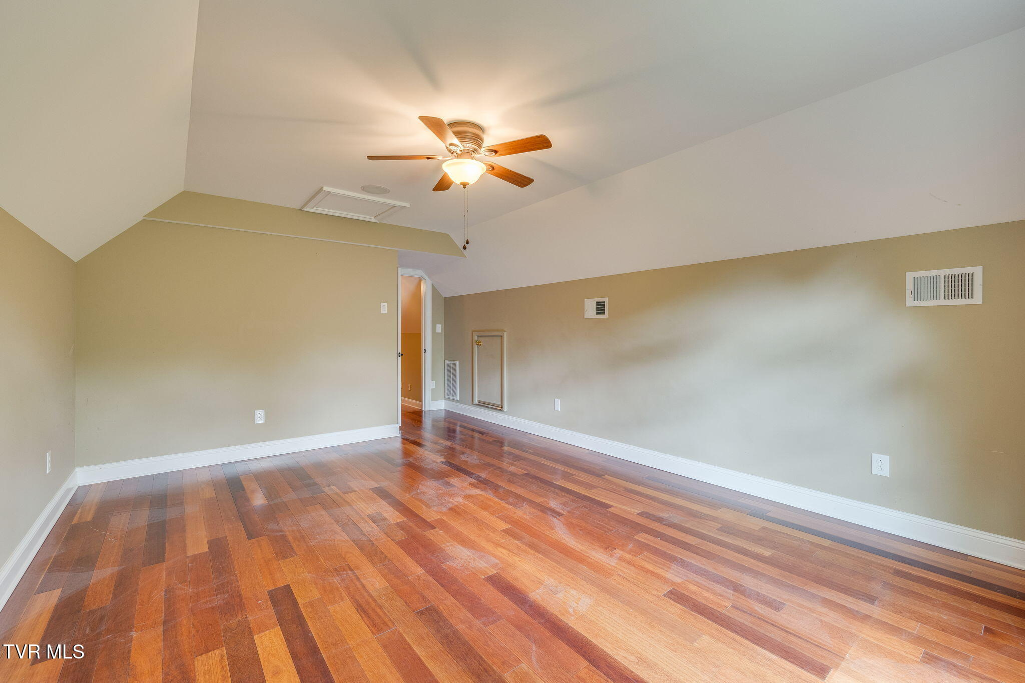 2164 Dave Buck Road, Johnson City, Tennessee image 46