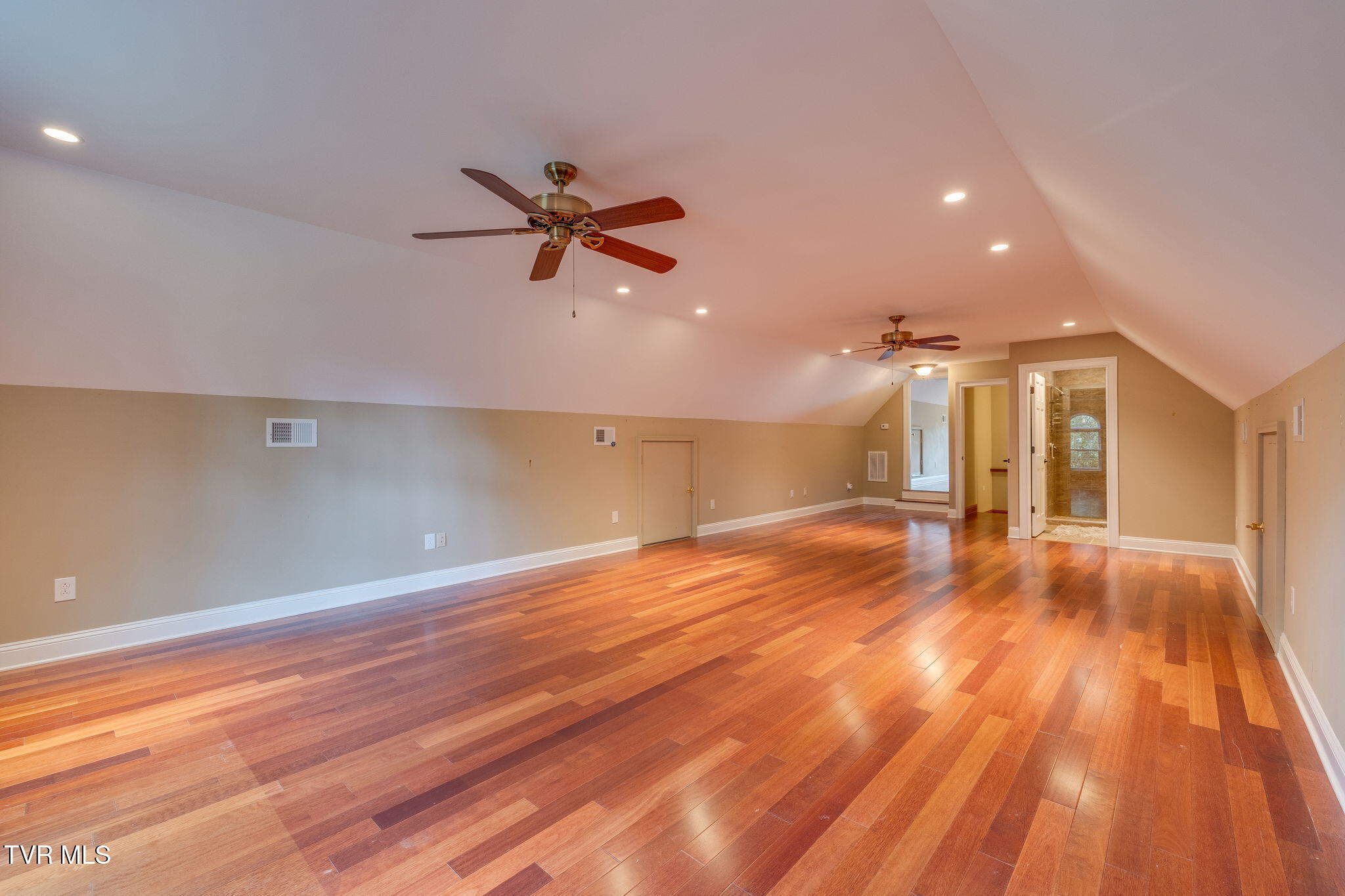 2164 Dave Buck Road, Johnson City, Tennessee image 43