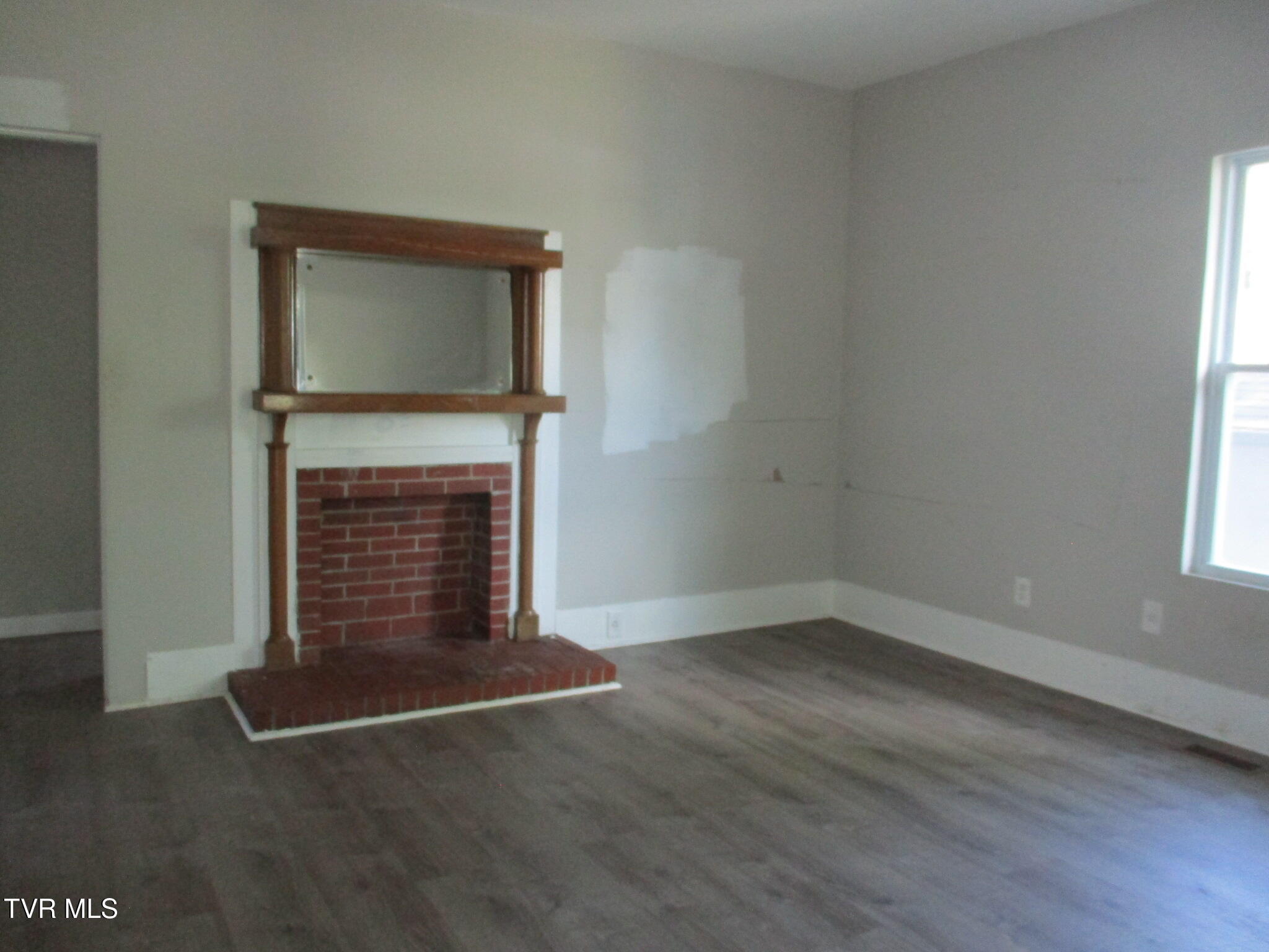 1209 Golf Street, Bristol, Tennessee image 7