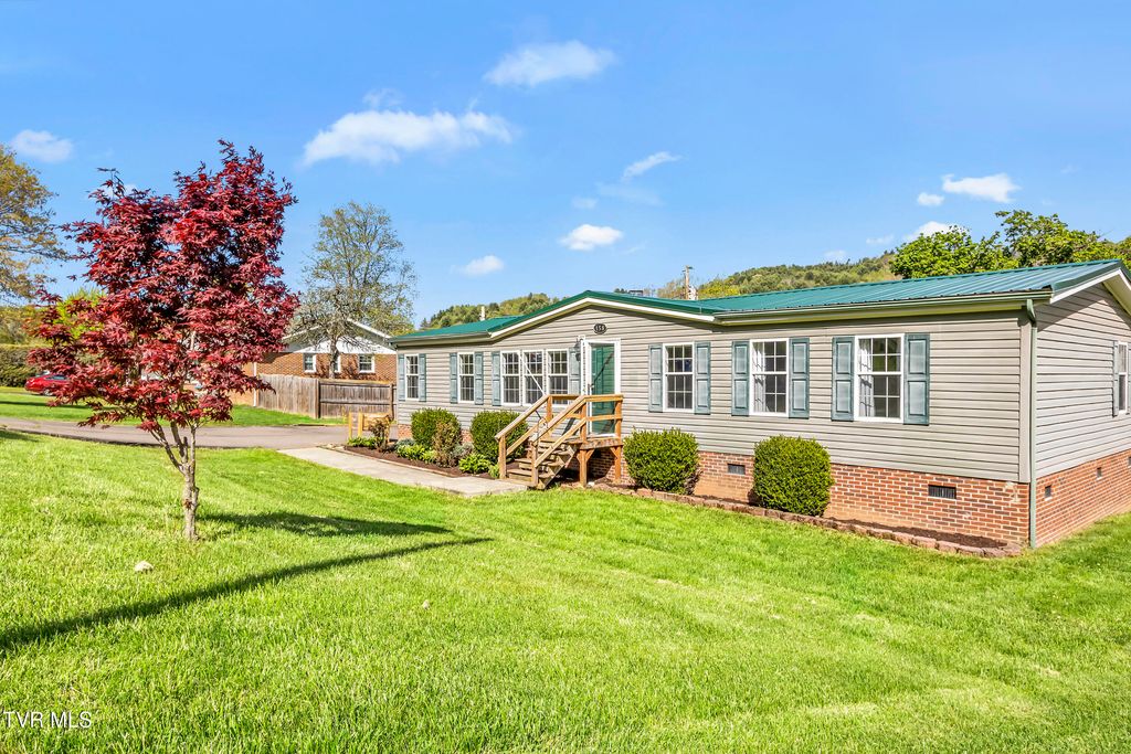 Photo of 158 Circle Drive, Mountain City, TN 37683 (MLS # 9994455)