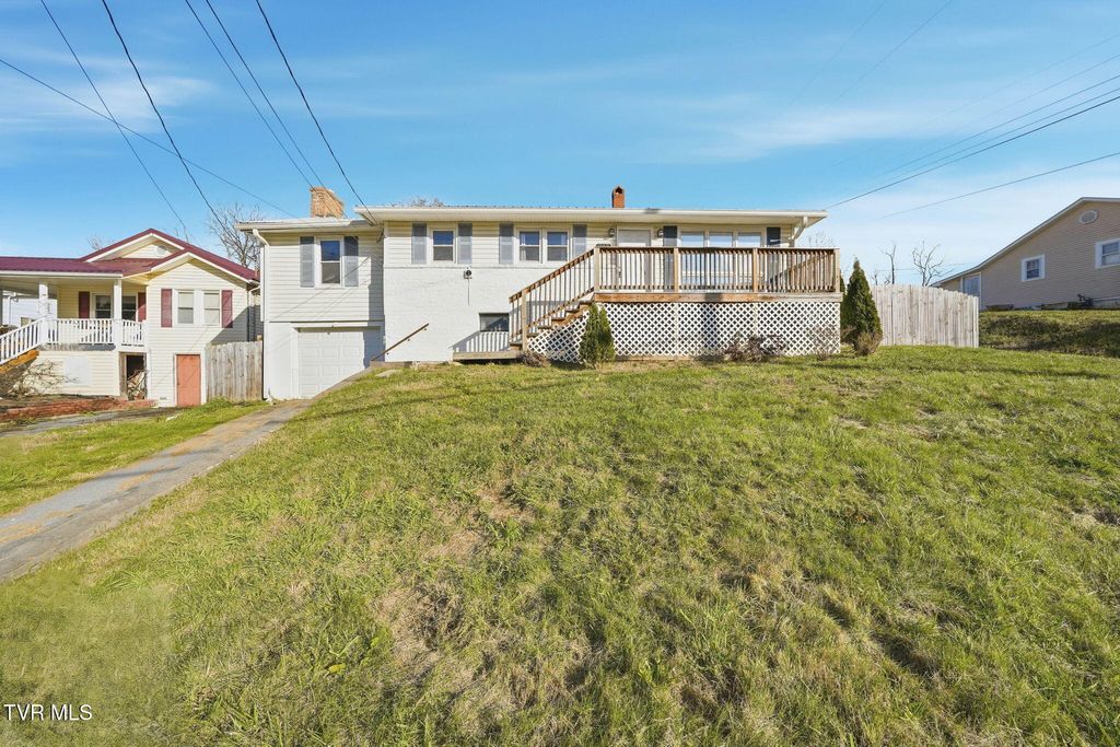 Photo of 200 Independence Avenue, Mount Carmel, TN 37645 (MLS # 9989140)