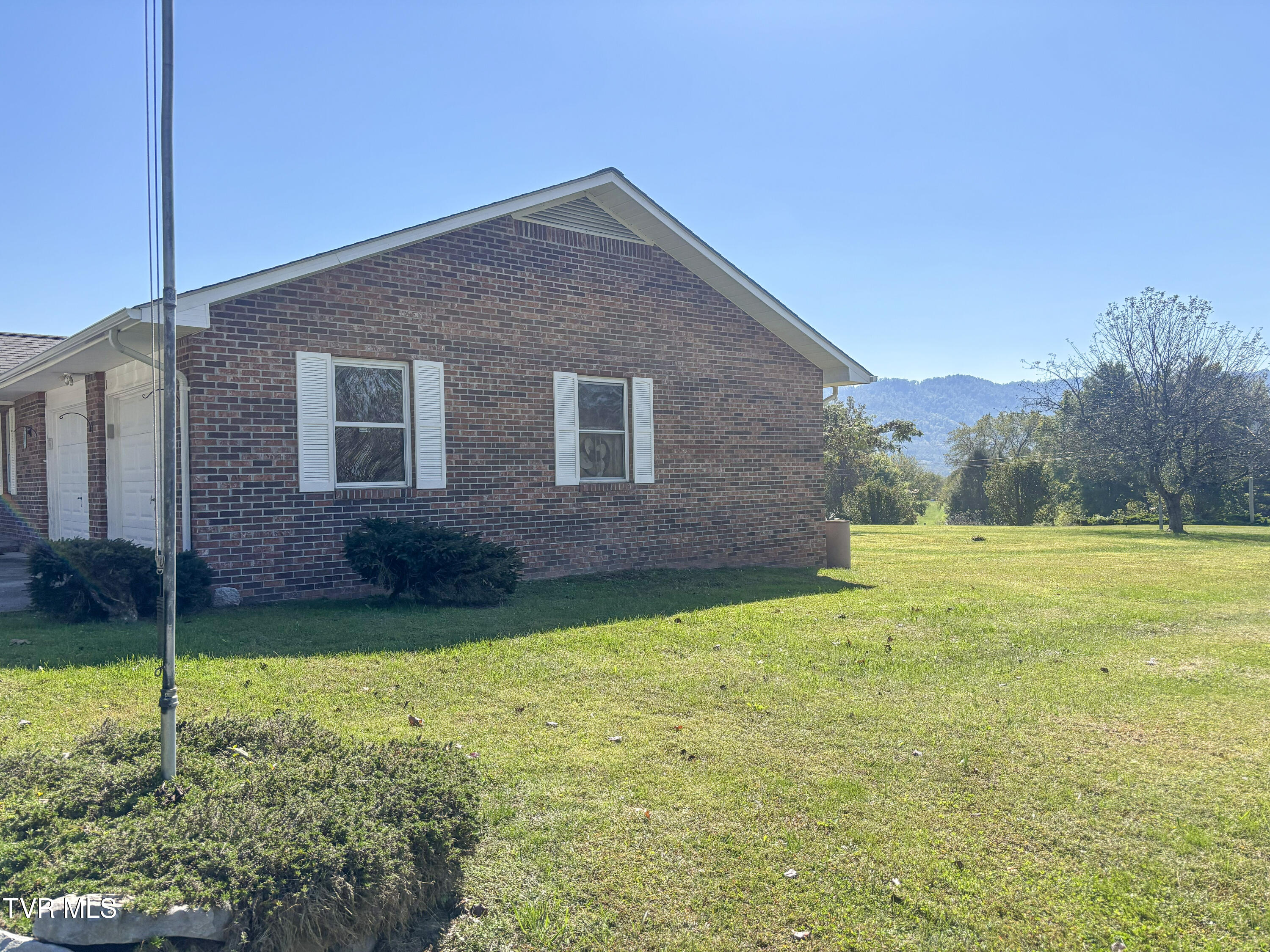 543 Dryden Heights Drive