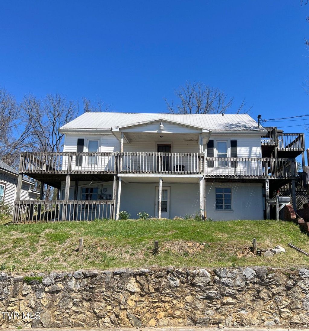 Photo of 615 Buckner Street, Bristol, VA 24201 (MLS # 9993097)