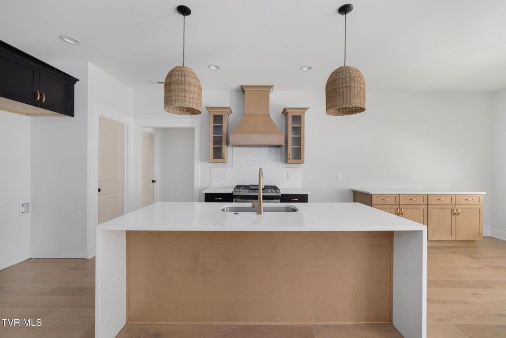 Photo of 235 Winston Place, Johnson City, TN 37615 (MLS # 9992485)