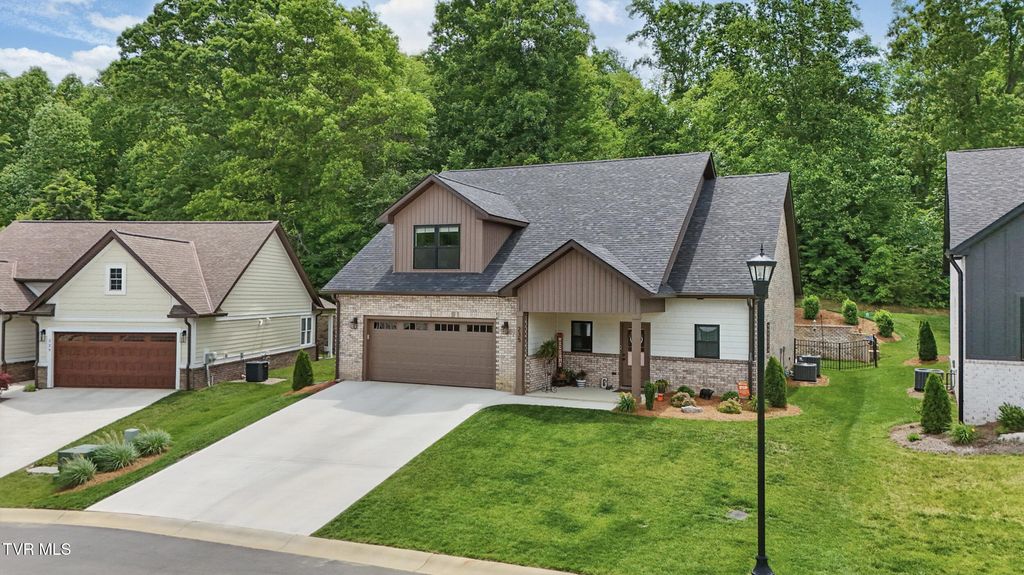 Photo of 235 Winston Place, Johnson City, TN 37615 (MLS # 9992485)