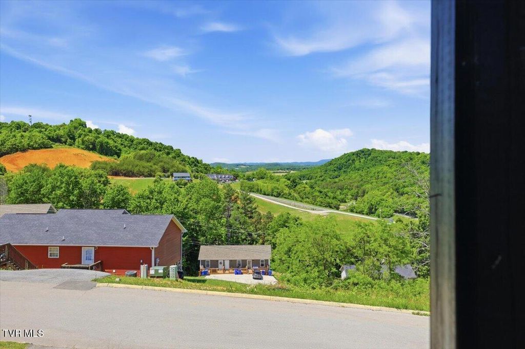 Photo of 1316 Lauren Drive, Jefferson City, TN 37760 (MLS # 9994939)