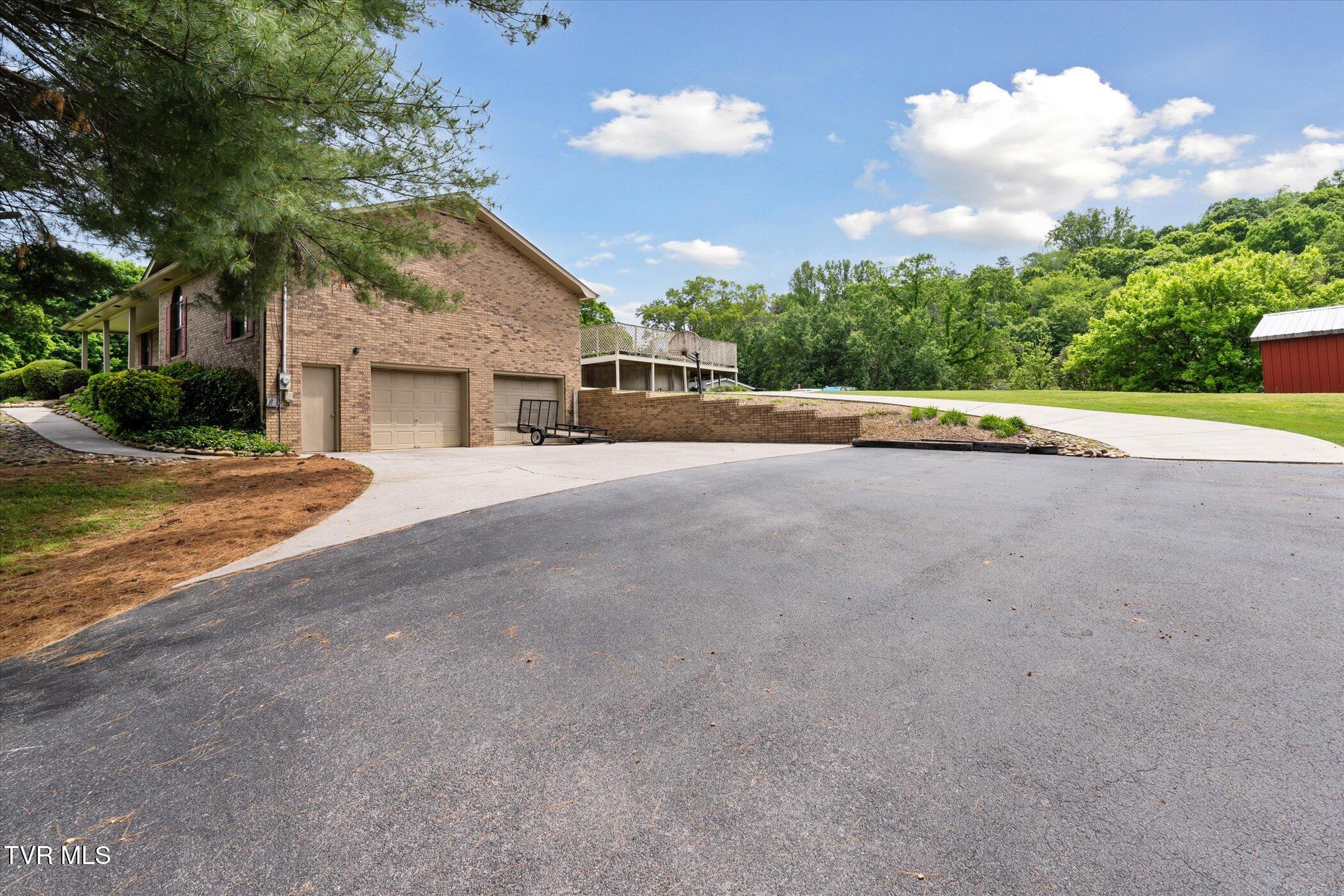 3263 Cherokee Drive, Morristown, Tennessee image 8