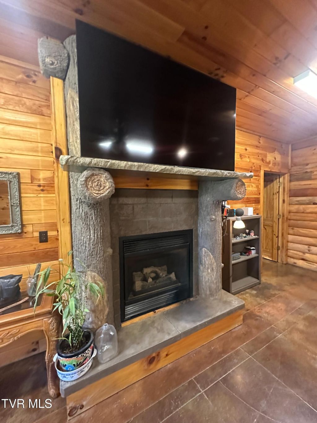 Photo of 519 Goodson Street, Bristol, VA 24201 (MLS # 9984663)