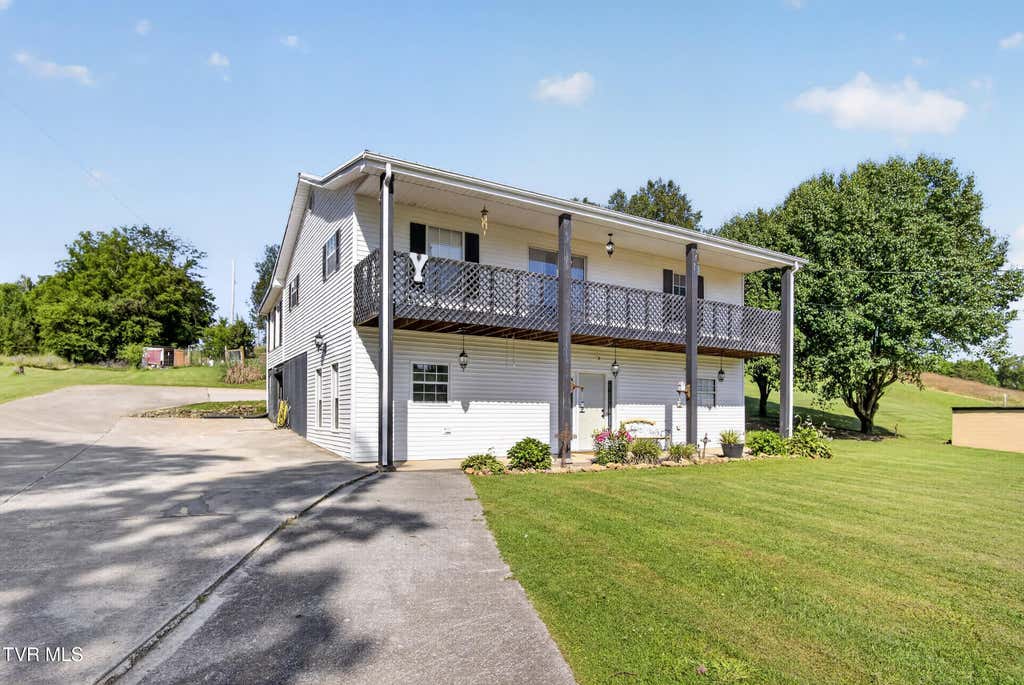 Photo of 6196 Poplar Springs Road, Greeneville, TN 37743 (MLS # 9997653)