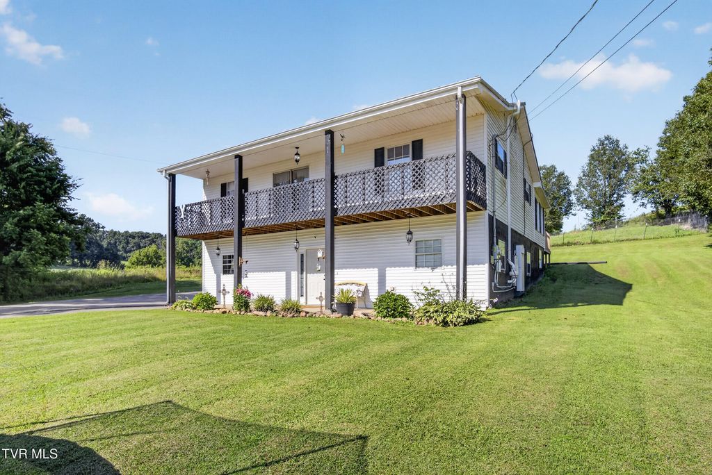 Photo of 6196 Poplar Springs Road, Greeneville, TN 37743 (MLS # 9997653)