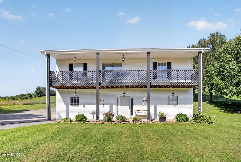 Photo of 6196 Poplar Springs Road, Greeneville, TN 37743 (MLS # 9997653)