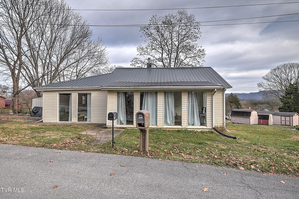Photo of 252 Ashville Avenue, Mount Carmel, TN 37645 (MLS # 9990152)