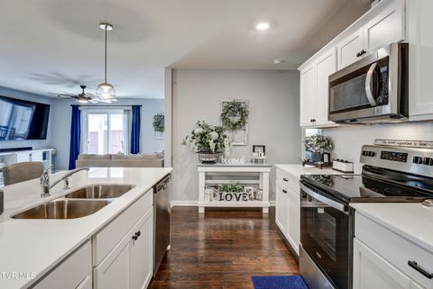 Tiny photo for 1209 Cherry Grove, Greeneville, TN 37745 (MLS # 9986325)