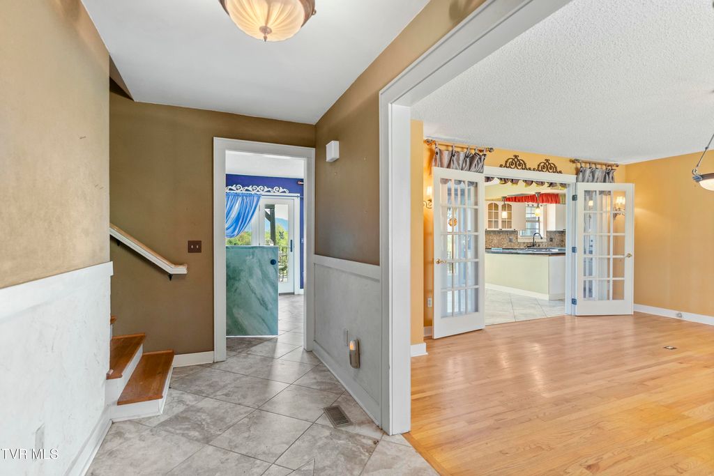 Photo of 1417 Upland Avenue, Greeneville, TN 37743 (MLS # 9991049)