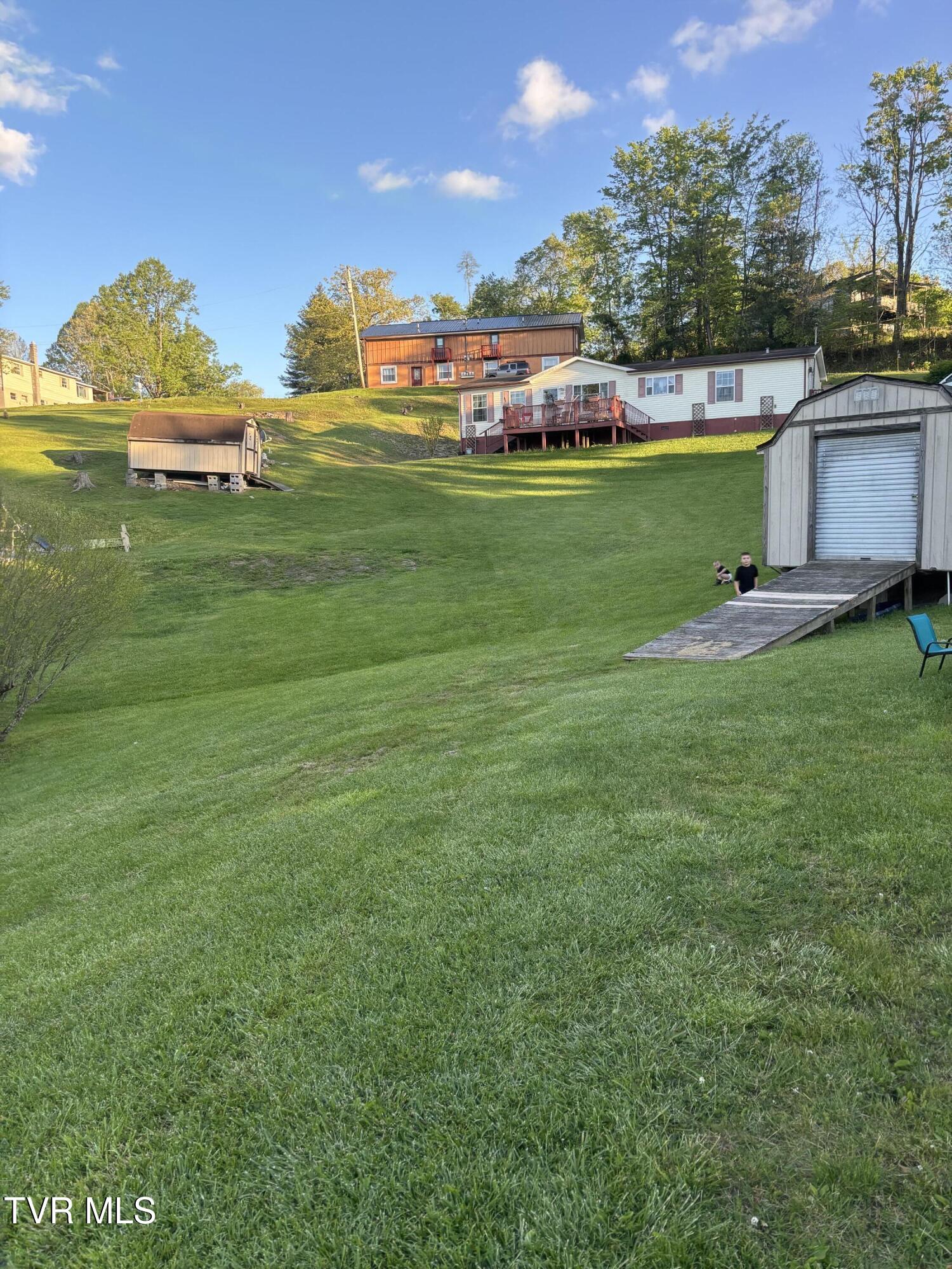 618 Dutch Avenue, Coeburn, Virginia image 2