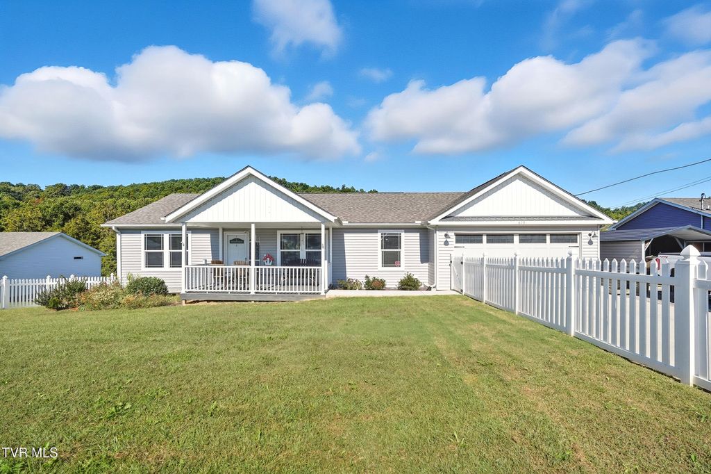 Photo of 470 Roaming Drive, Chuckey, TN 37641 (MLS # 9990612)