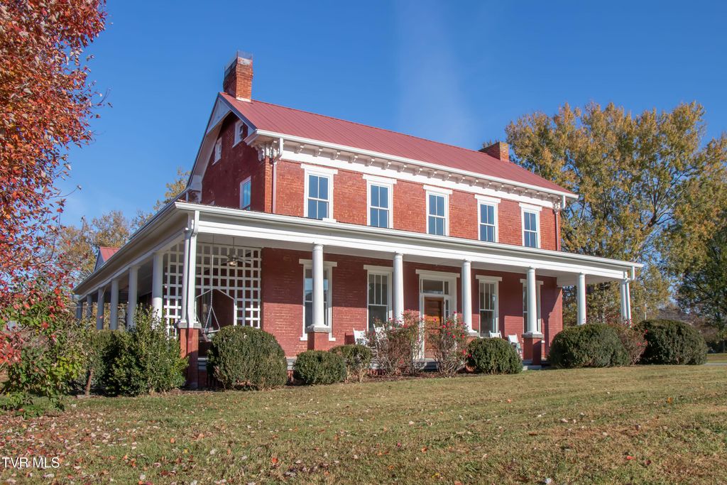 Photo of 240 Maplehurst Lane, Bluff City, TN 37618 (MLS # 9987992)