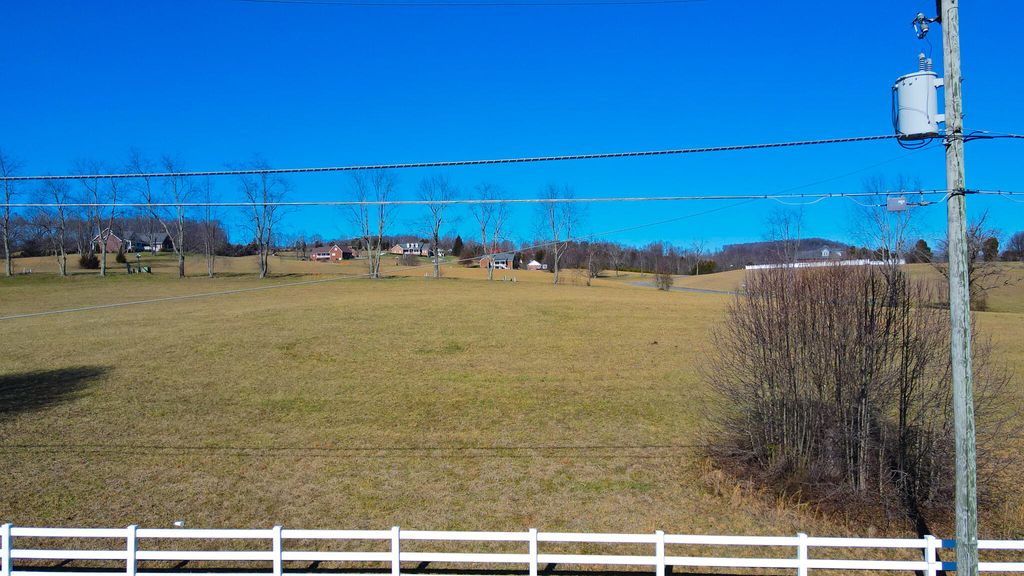 Photo of 5 Carters Valley Road, Church Hill, TN 37642 (MLS # 9993116)