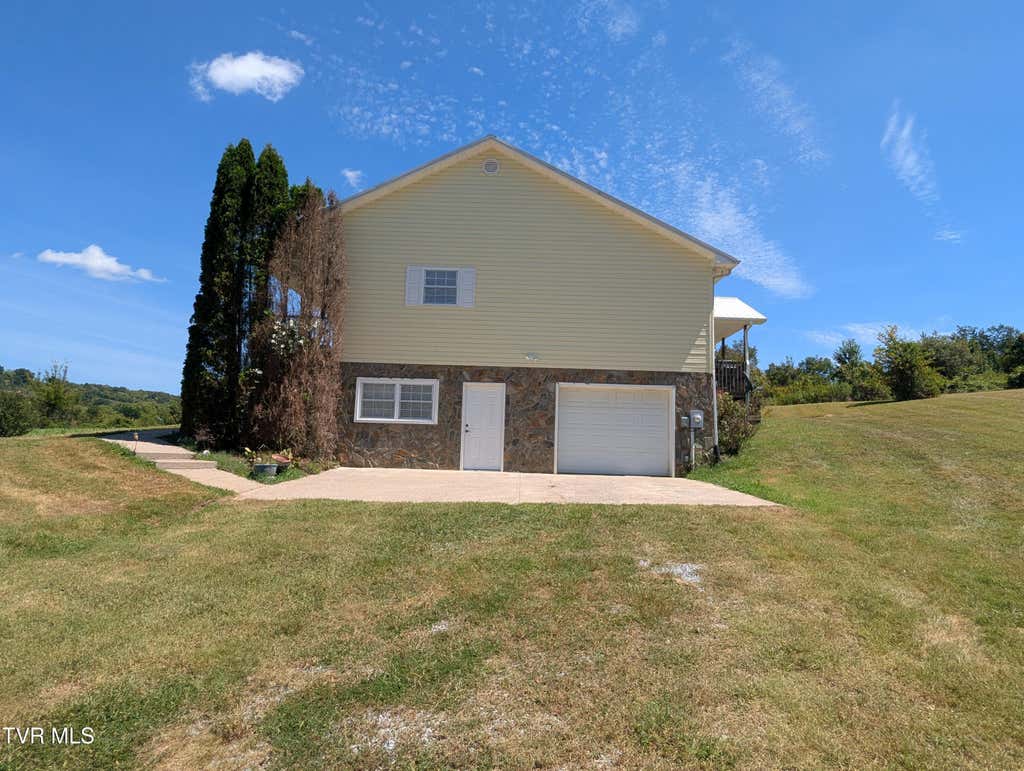 Photo of 7991 Warrensburg Road, Mosheim, TN 37818 (MLS # 9999422)