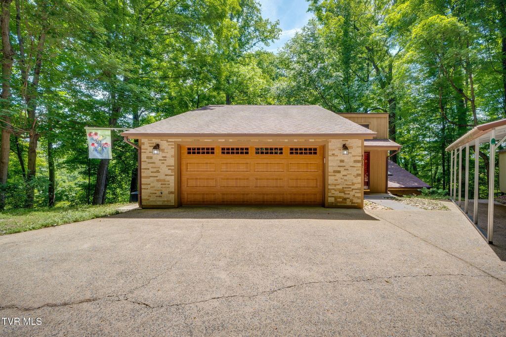 Photo of 4517 Glenbrook Drive, Kingsport, TN 37664 (MLS # 9995684)