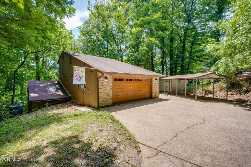 Photo of 4517 Glenbrook Drive, Kingsport, TN 37664 (MLS # 9995684)