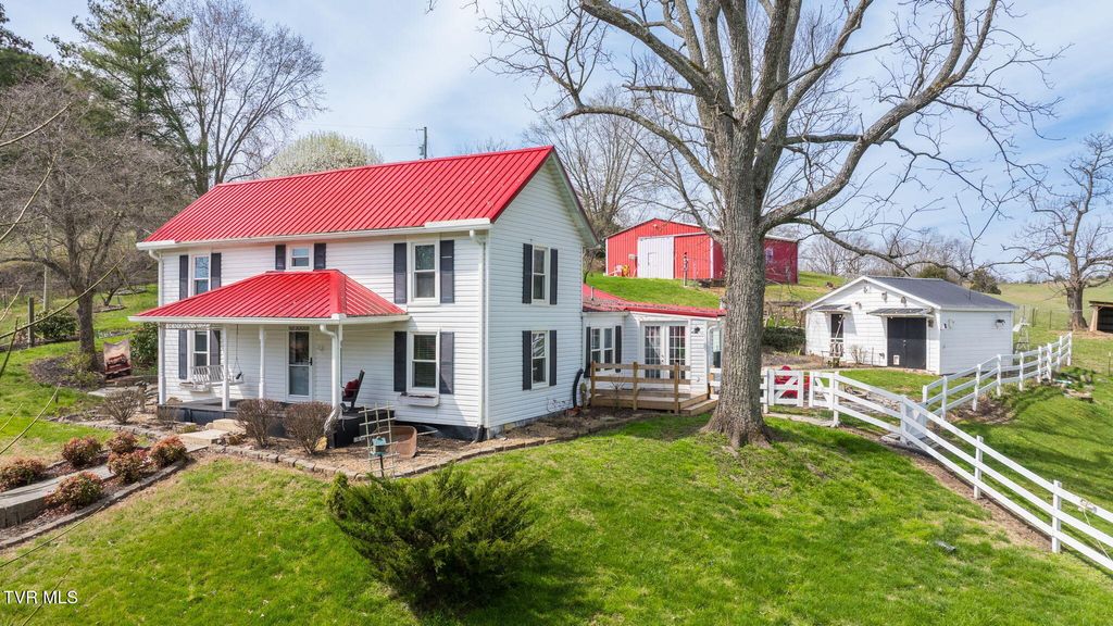 Photo of 1005 Old Snapps Ferry Rd Road, Chuckey, TN 37641 (MLS # 9992450)