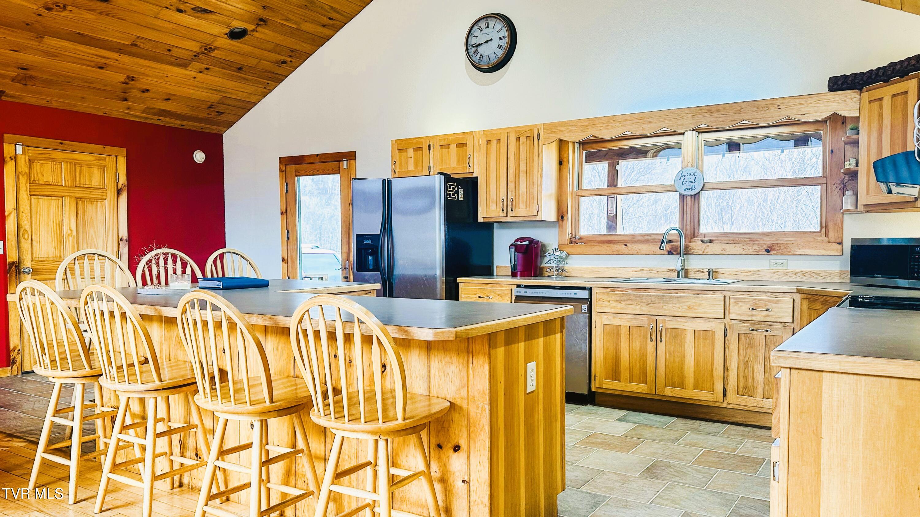 130 Jess Jarrett Road, Roan Mountain, Tennessee image 7