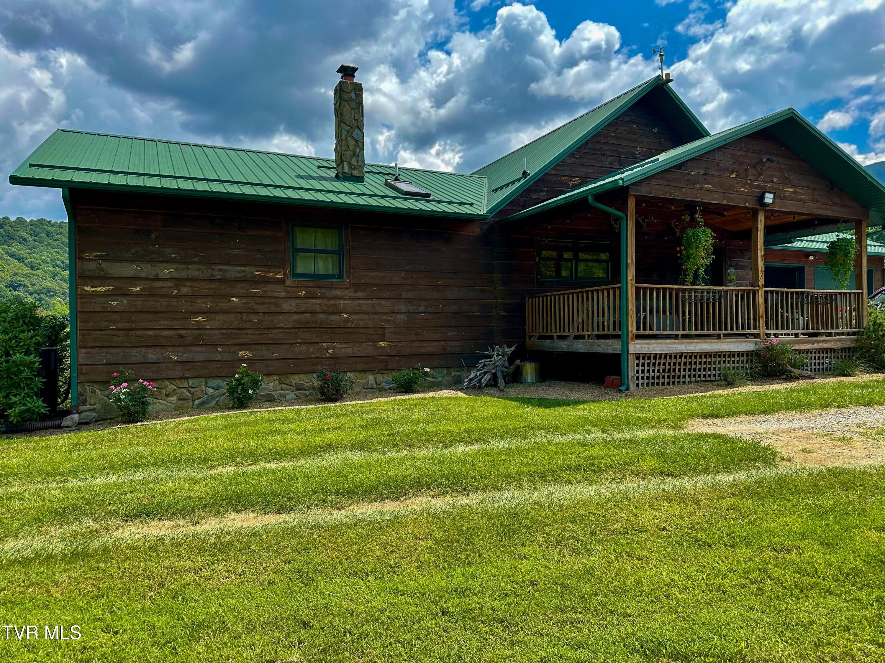 130 Jess Jarrett Road, Roan Mountain, Tennessee image 6