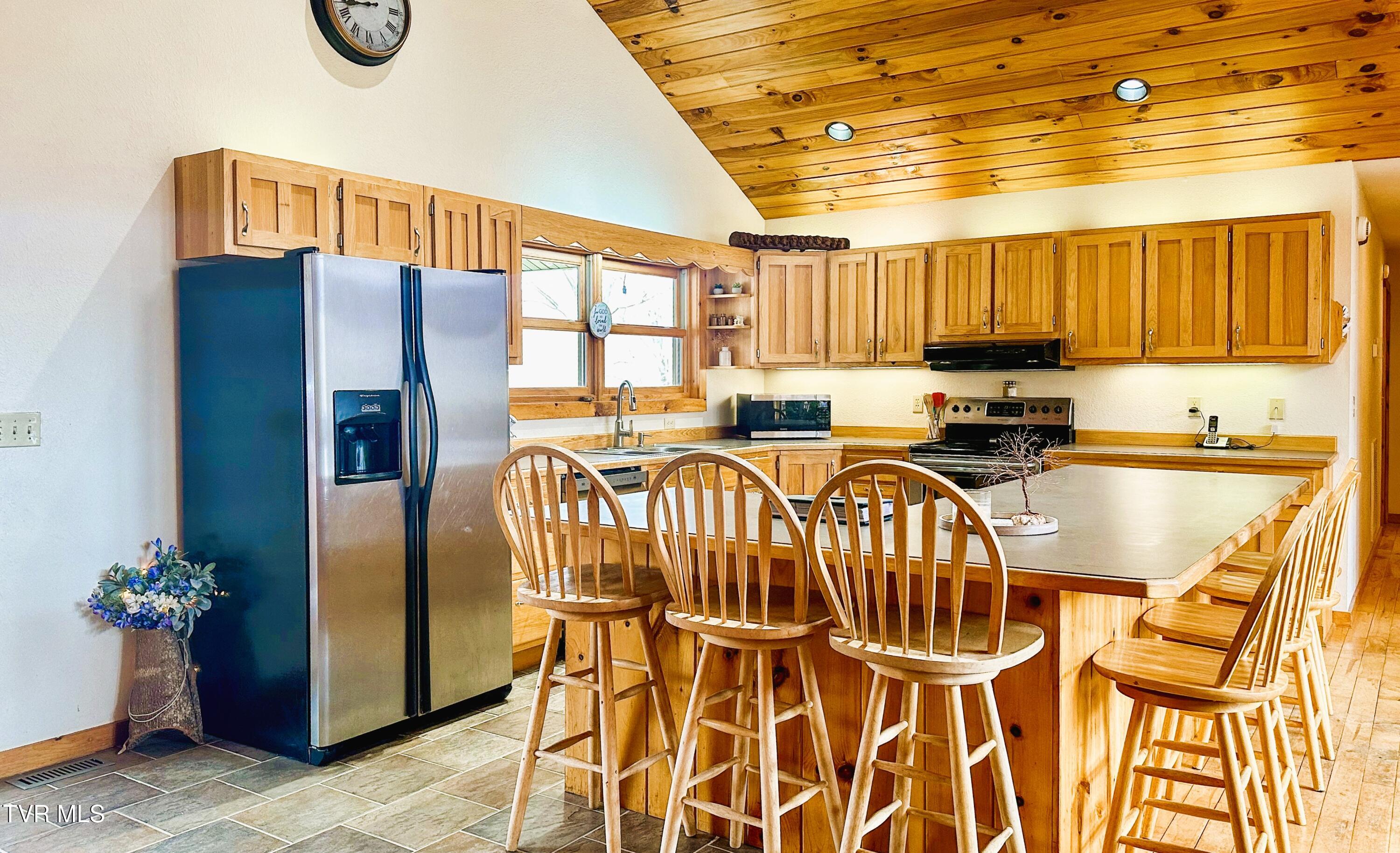 130 Jess Jarrett Road, Roan Mountain, Tennessee image 8