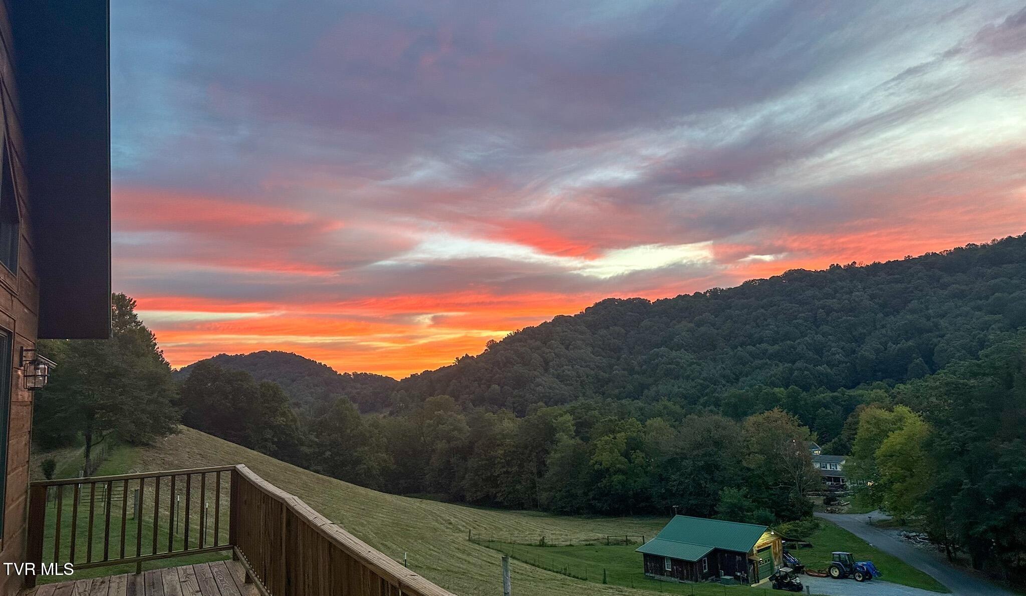 130 Jess Jarrett Road, Roan Mountain, Tennessee image 3