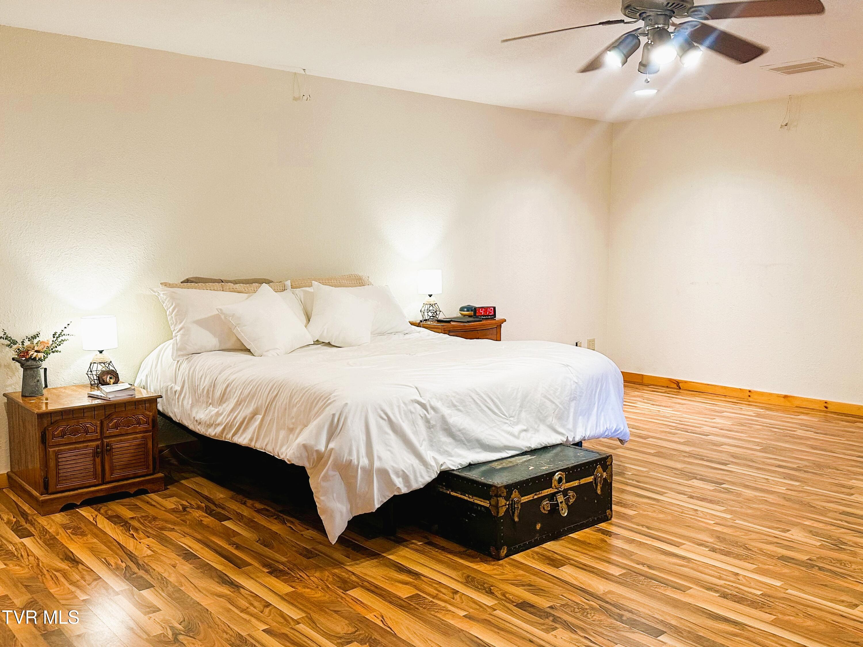 130 Jess Jarrett Road, Roan Mountain, Tennessee image 38