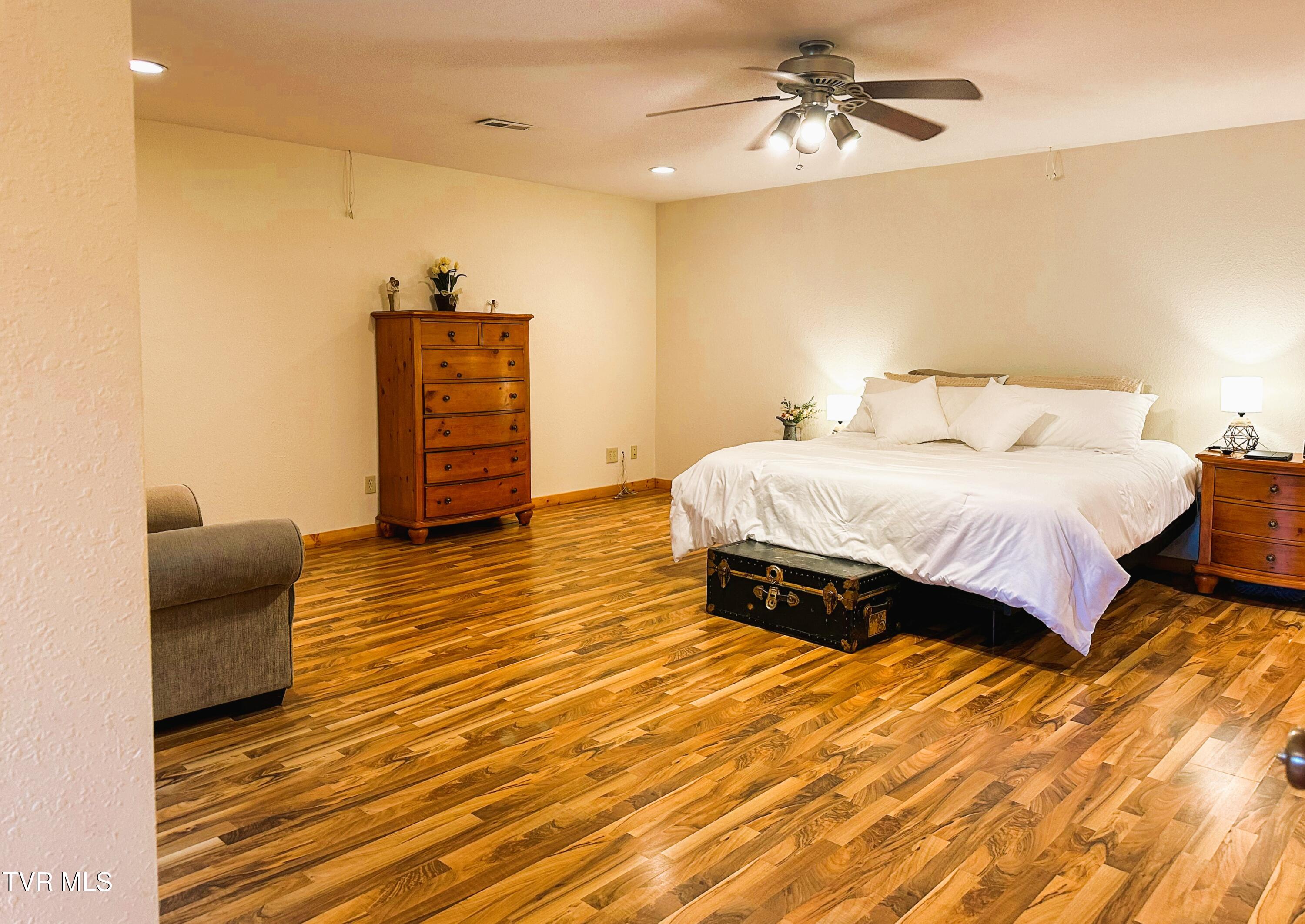 130 Jess Jarrett Road, Roan Mountain, Tennessee image 41