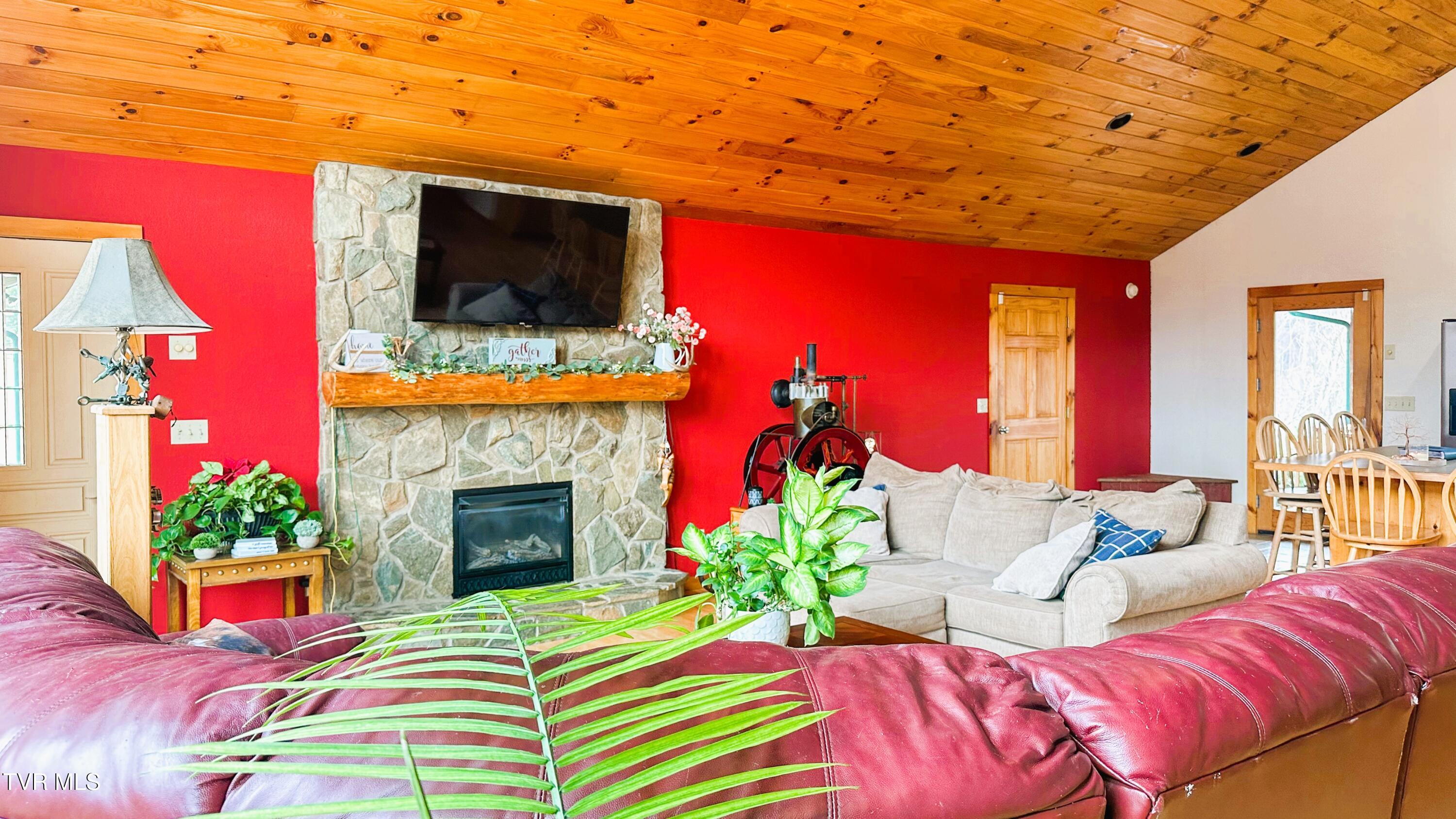 130 Jess Jarrett Road, Roan Mountain, Tennessee image 14