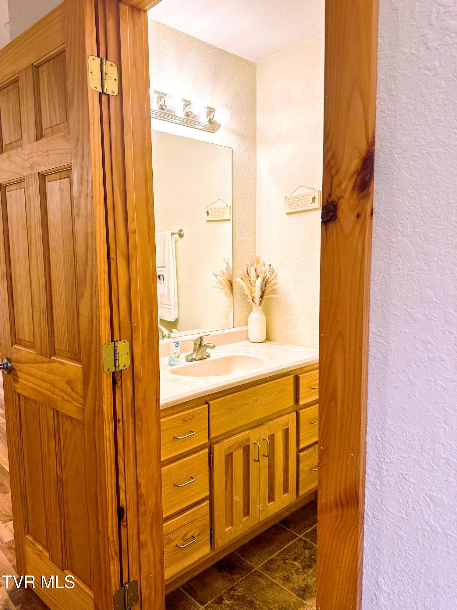130 Jess Jarrett Road, Roan Mountain, Tennessee image 43
