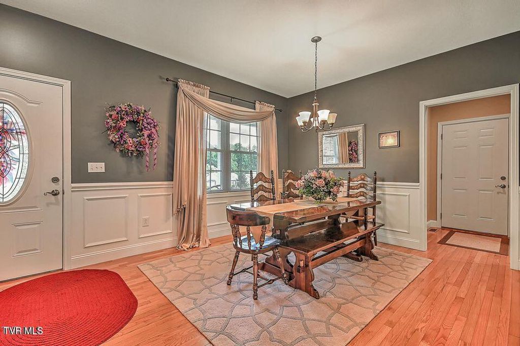 Photo of 5000 Aberlea Place, Piney Flats, TN 37686 (MLS # 9989490)